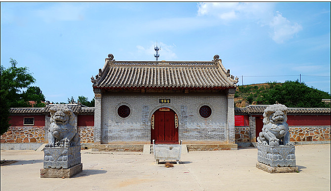 台吉营普宁寺