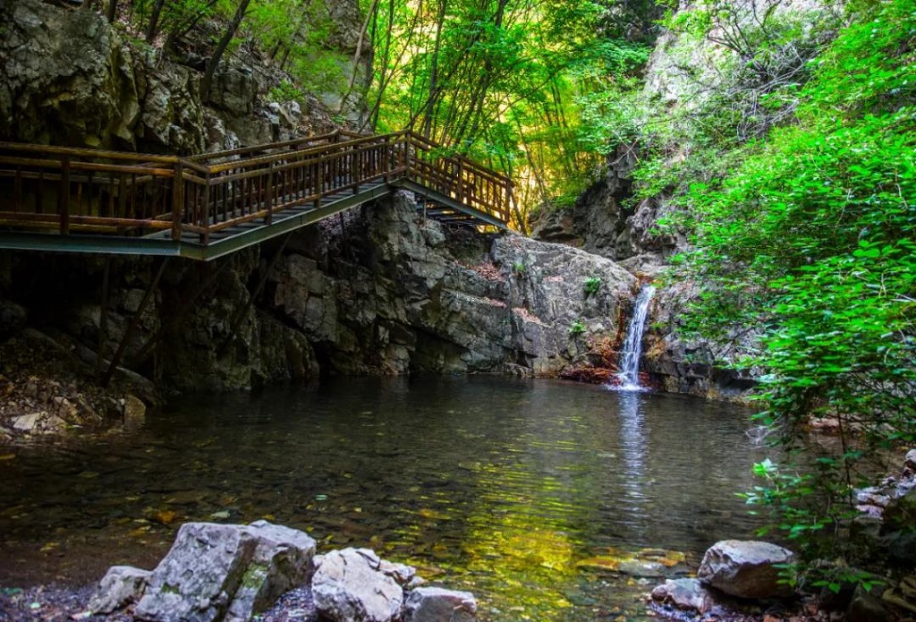 九龙潭自然风景区