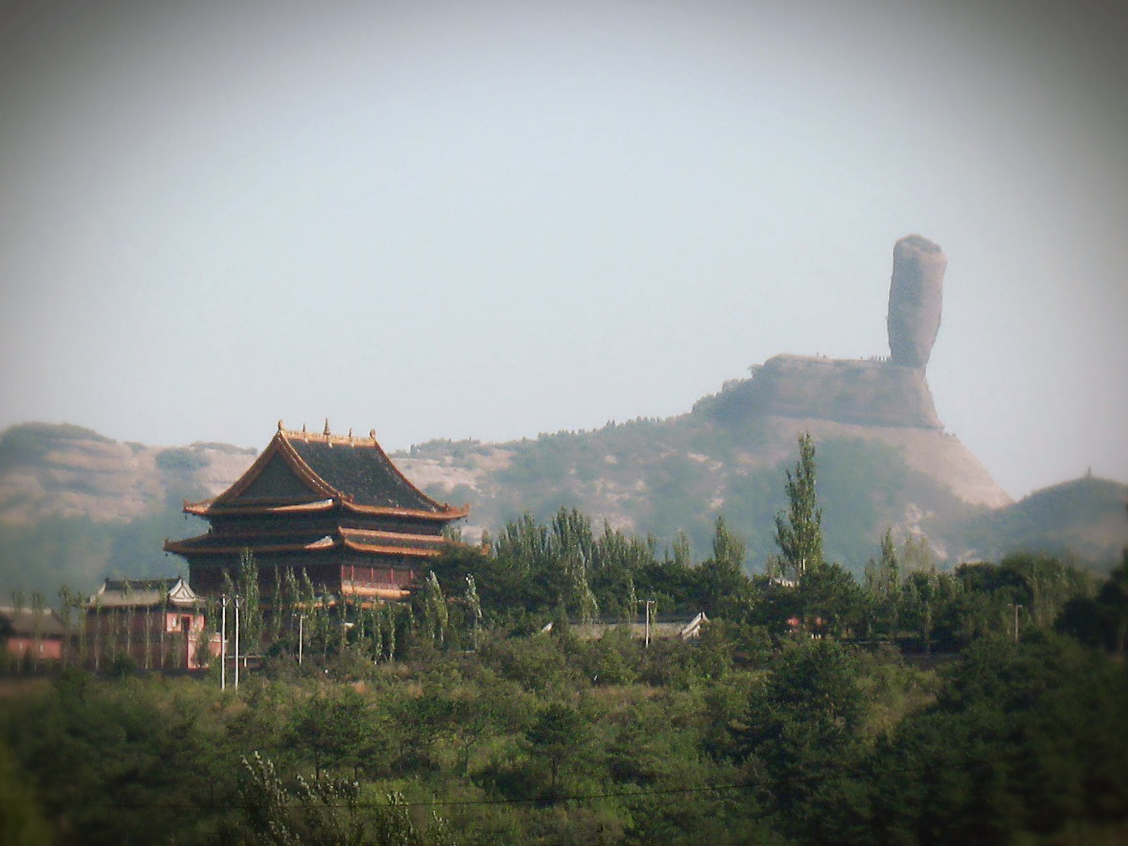 磬锤峰景区(磬锤峰森林公园,普乐寺,安远庙)-一部手机游承德